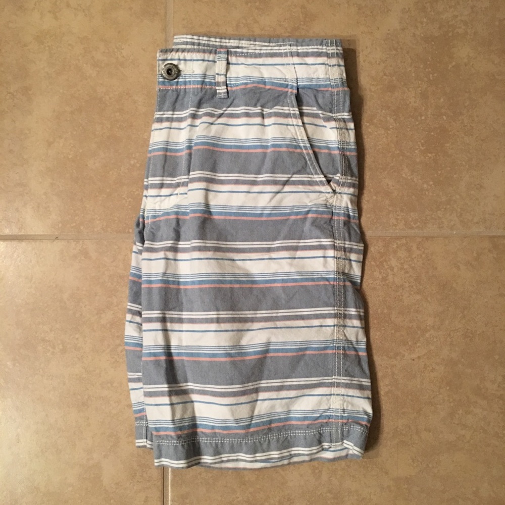 American Eagle Classic Horizontal Stripe Shorts - Picture 2 of 6